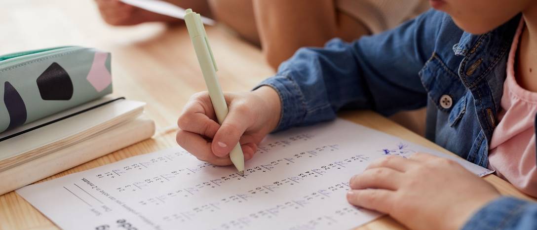 písanie guľôčkovým perom